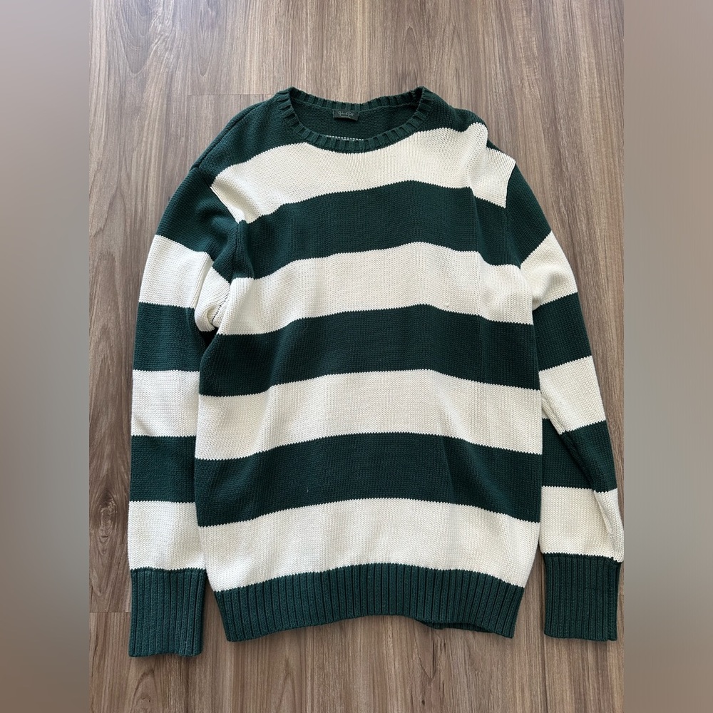 Brandy Melville Green and Cream Striped Crewneck Sweater